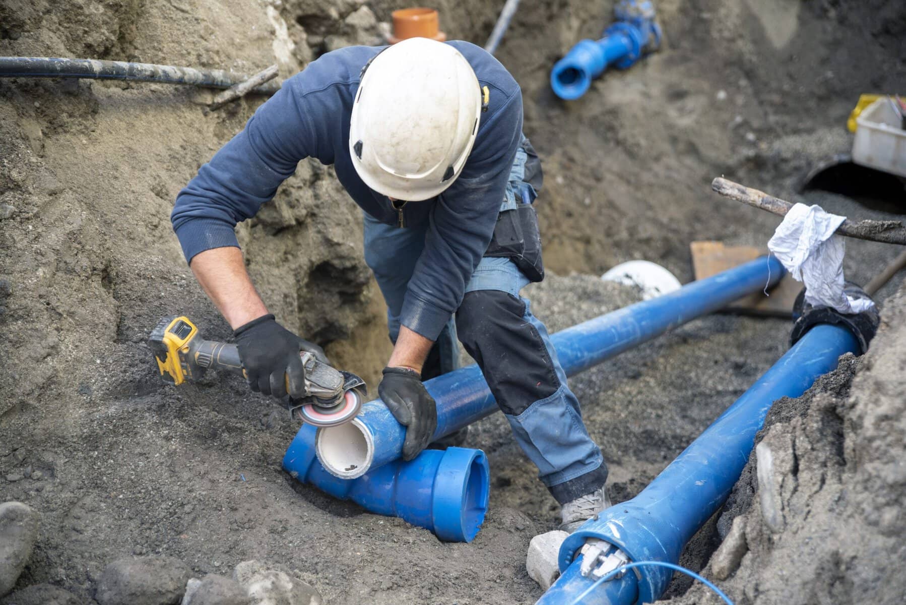 Sewer line contractor team serving Portland Oregon